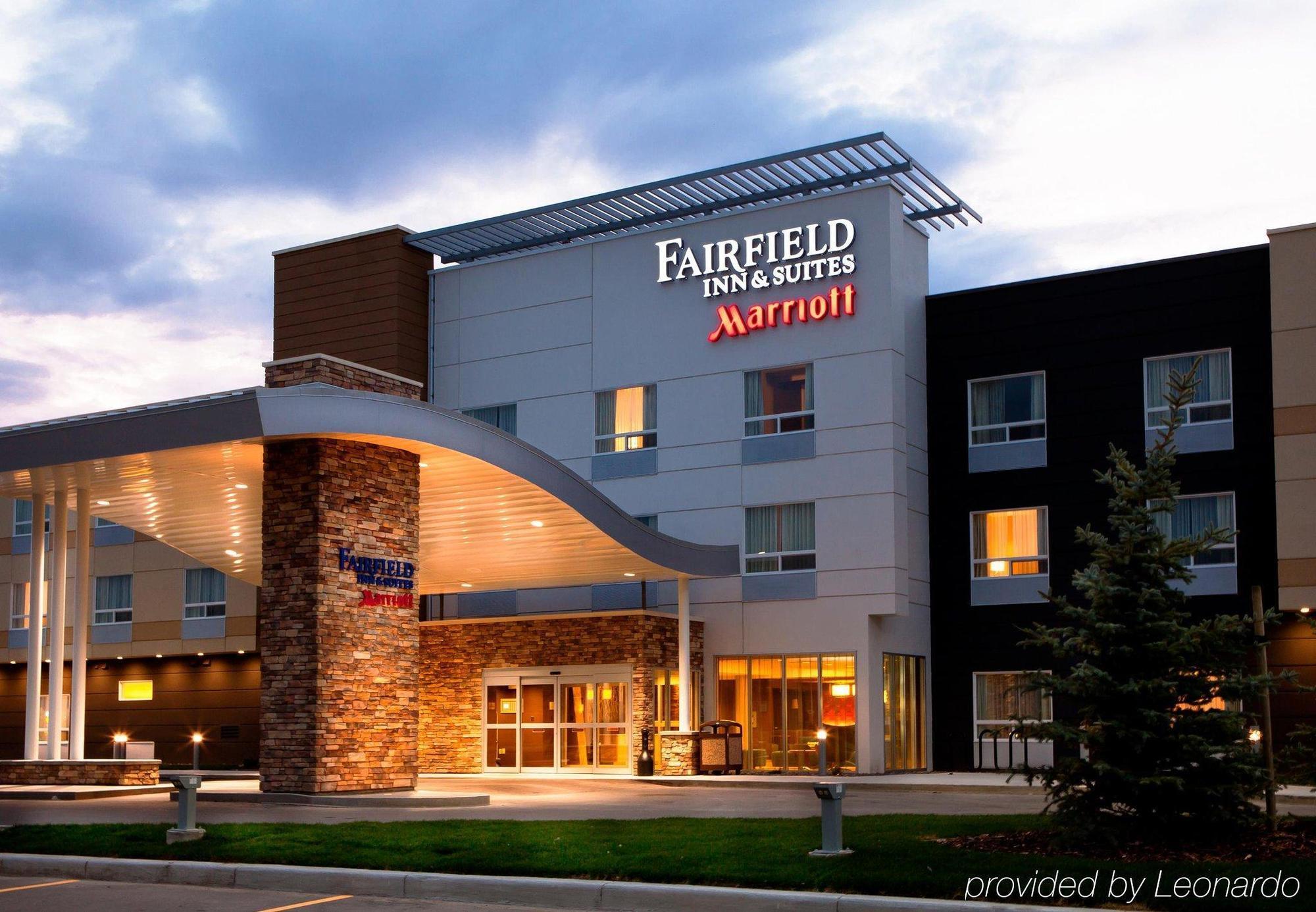 Fairfield Inn & Suites By Marriott Lethbridge Extérieur photo